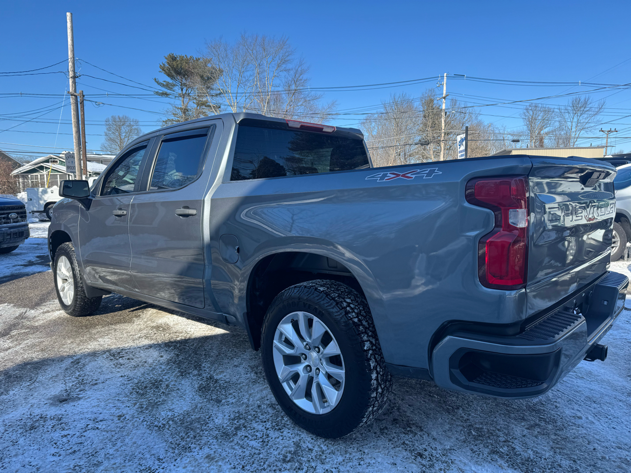 Chevrolet Silverado 1500 4WD Crew Cab 147" Custom 2021