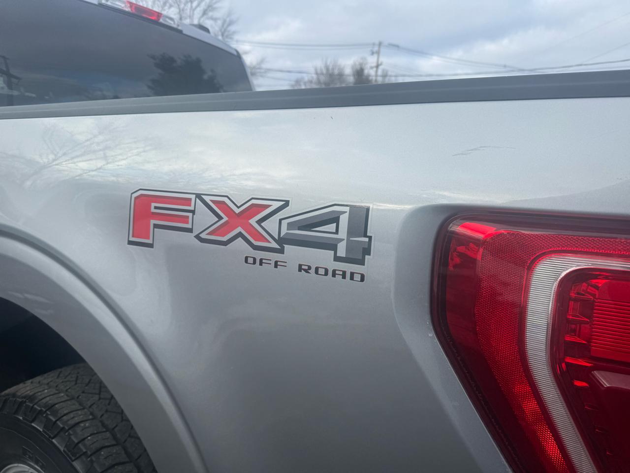 Ford F-150 4WD SuperCrew 145" XL 2021