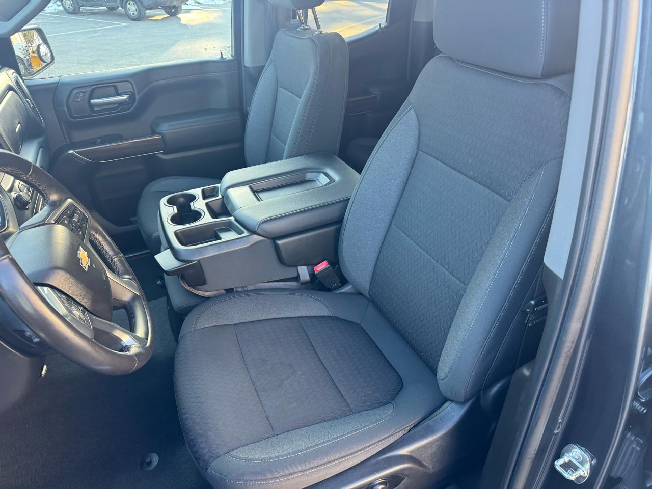 Chevrolet Silverado 1500 4WD Double Cab 147" RST 2021