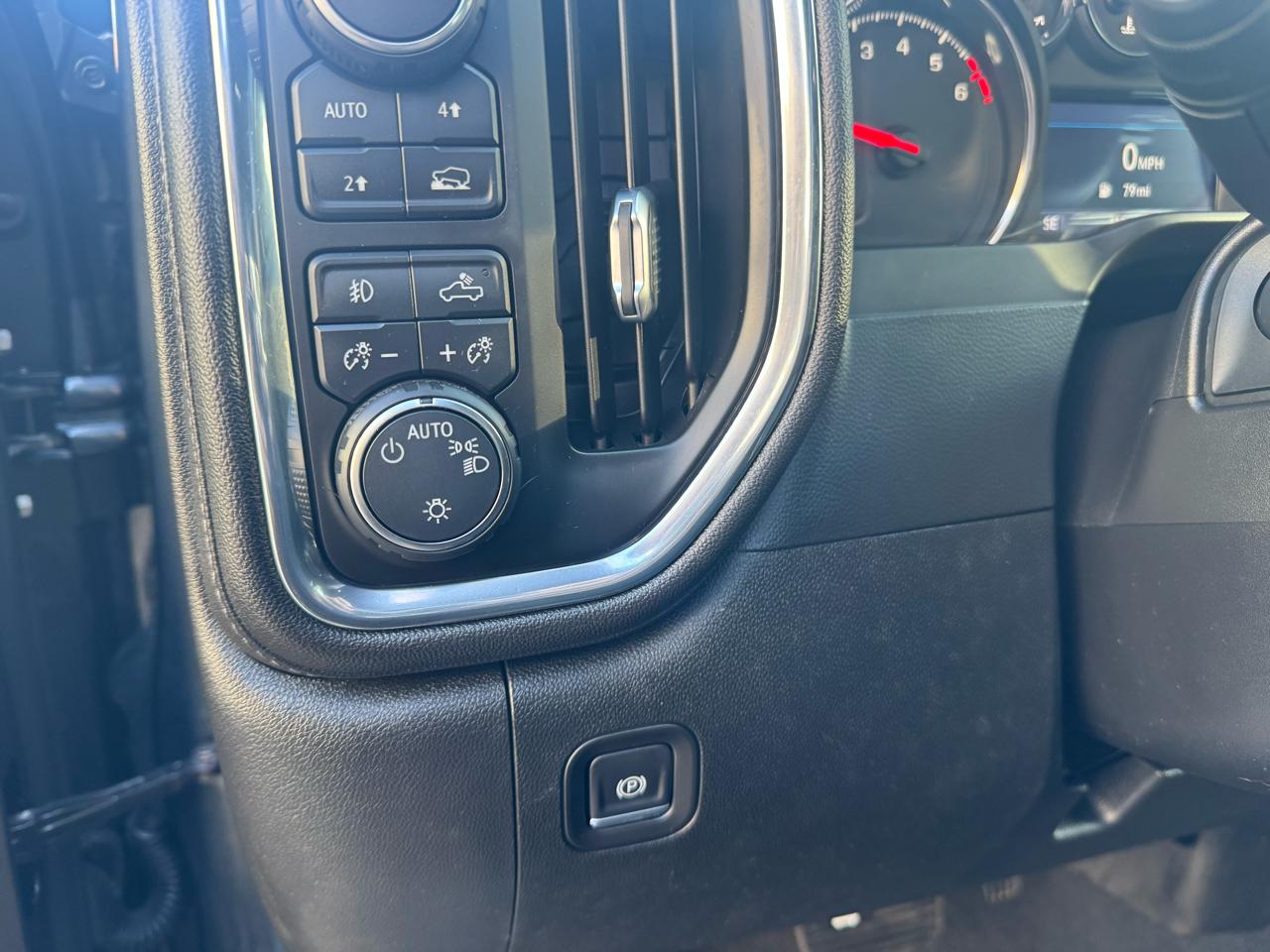 Chevrolet Silverado 1500 4WD Double Cab 147" RST 2021