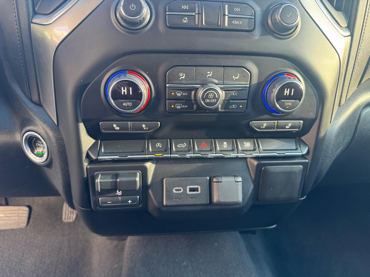 Chevrolet Silverado 1500 4WD Double Cab 147" RST 2021