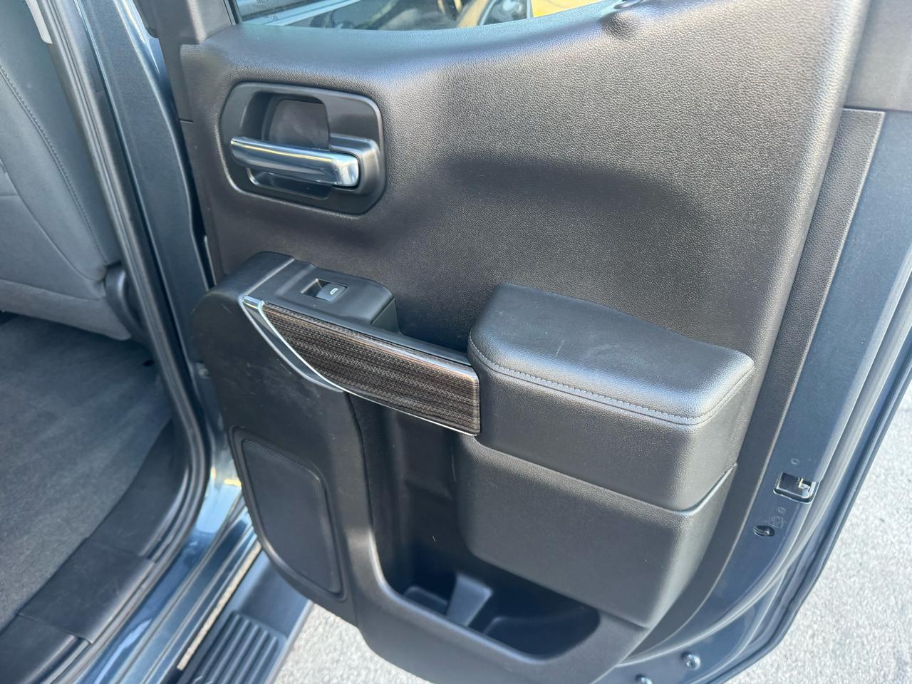 Chevrolet Silverado 1500 4WD Double Cab 147" RST 2021