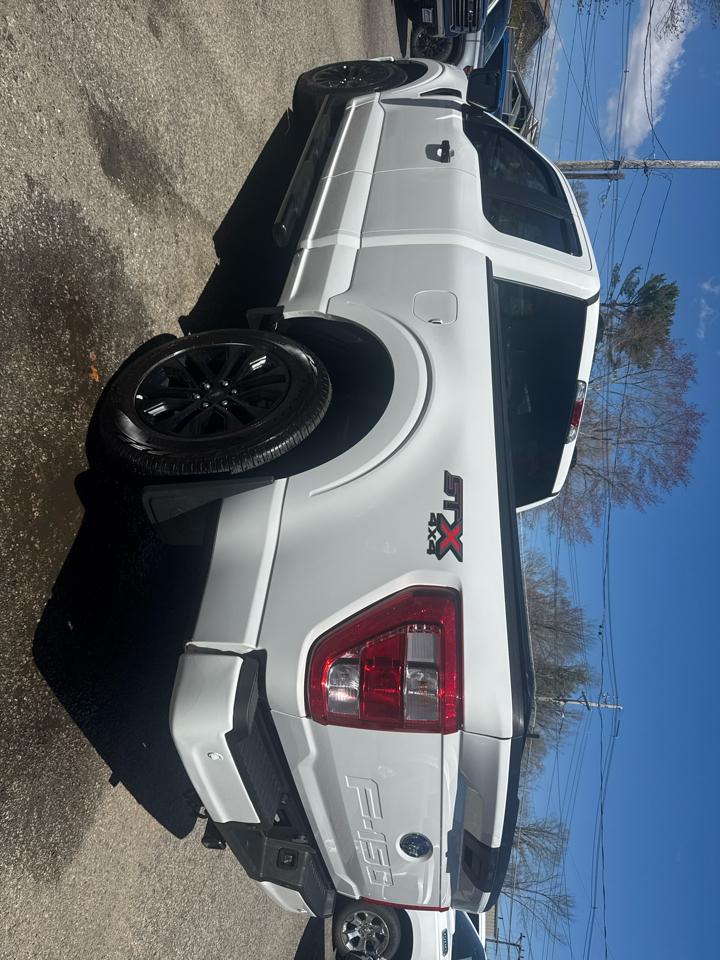 Ford F-150 4WD SuperCab 145" STX 2023