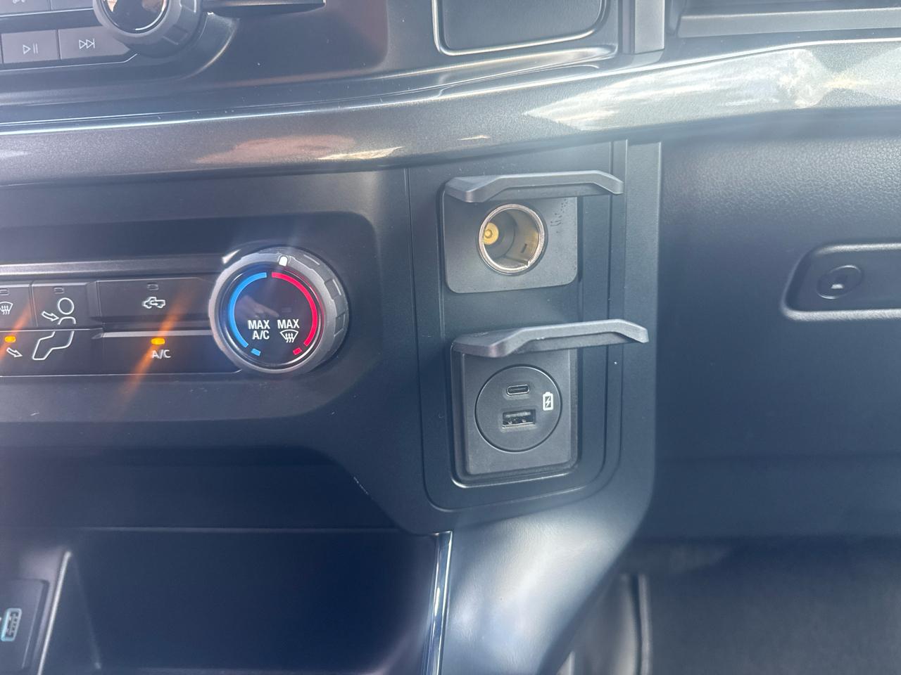 Ford F-150 4WD SuperCab 145" STX 2023