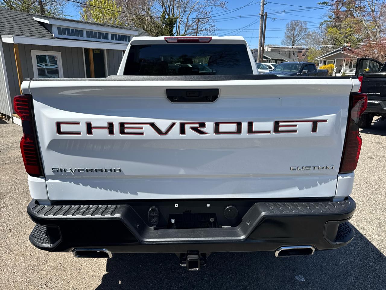 Chevrolet Silverado 1500 4WD Crew Cab 147" Custom Trail Boss 2023