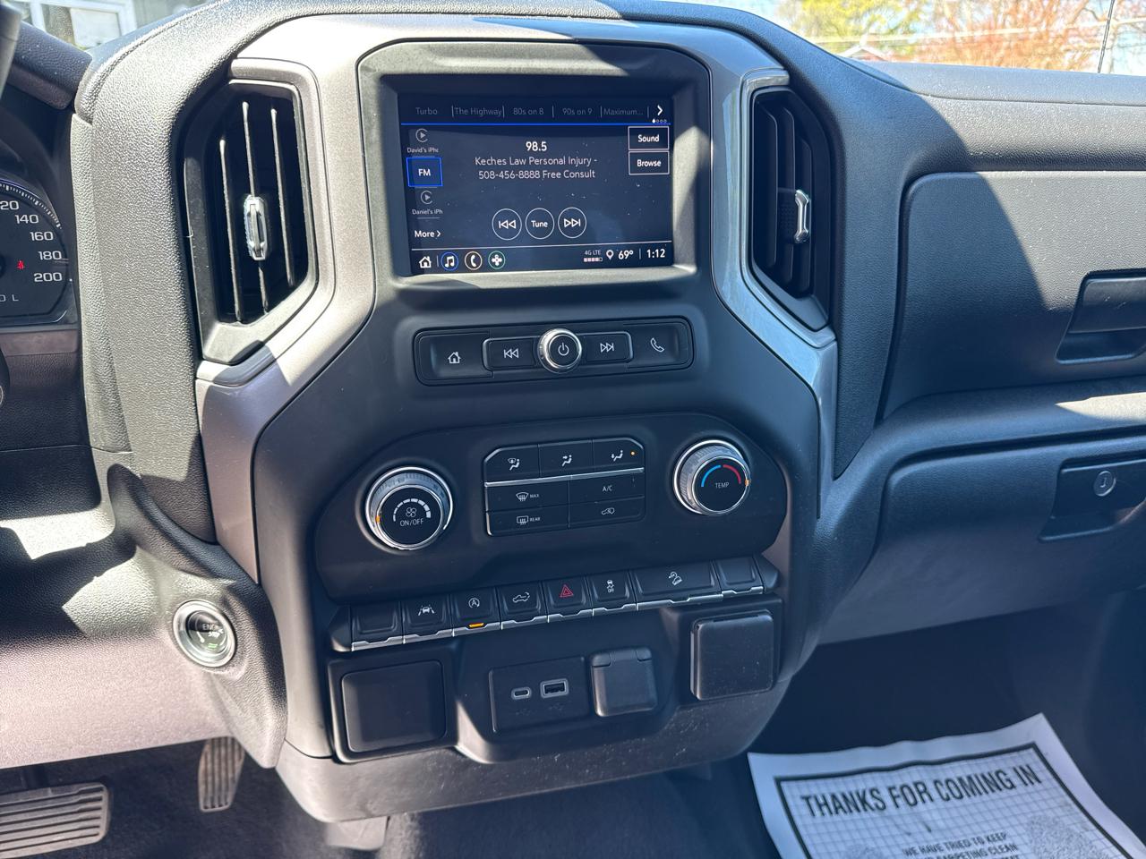 Chevrolet Silverado 1500 4WD Crew Cab 147" Custom Trail Boss 2023