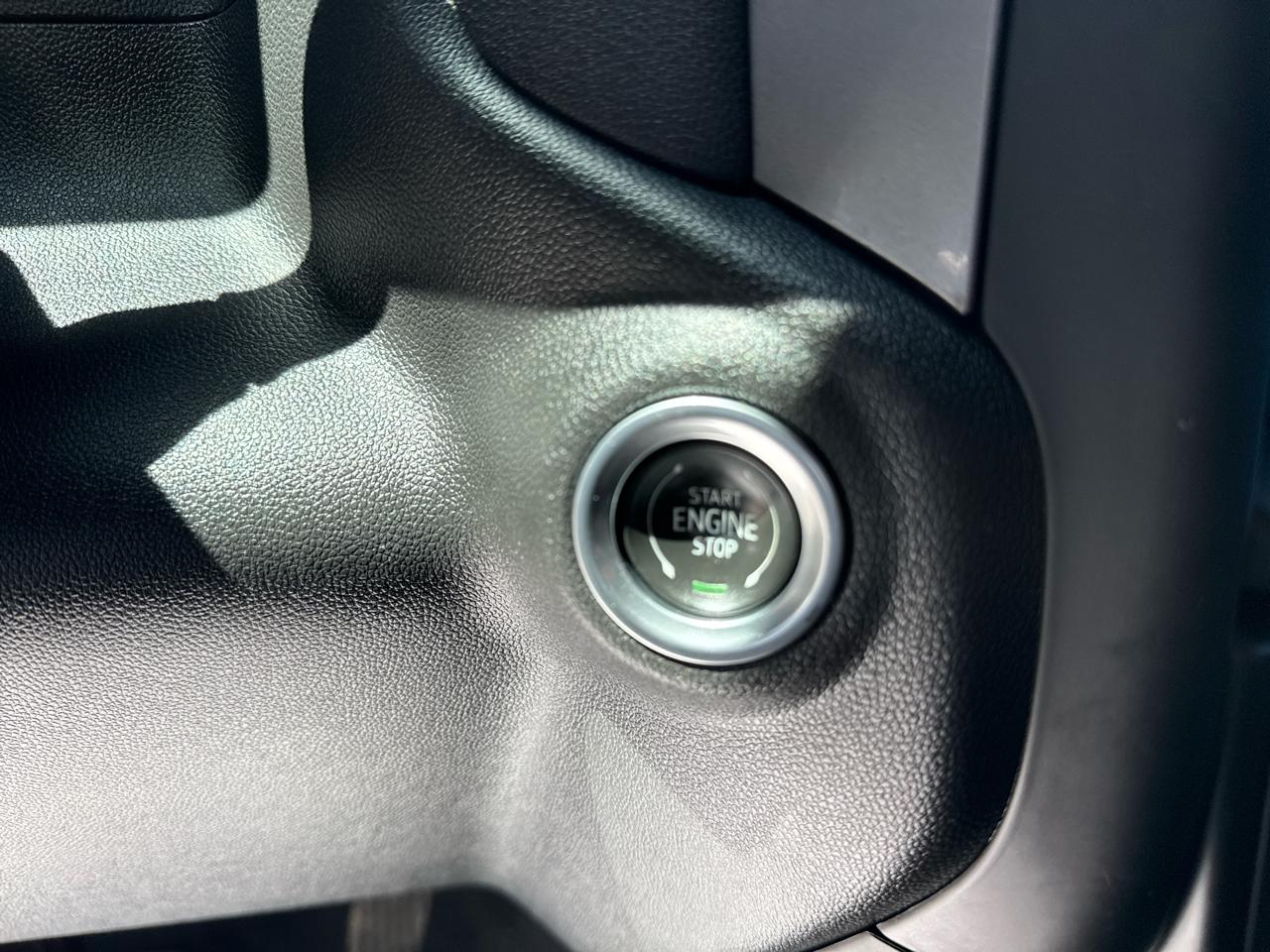 Chevrolet Silverado 1500 4WD Crew Cab 147" Custom Trail Boss 2023