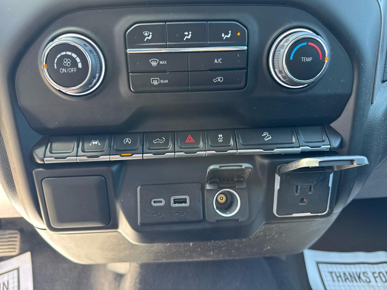 Chevrolet Silverado 1500 4WD Crew Cab 147" Custom Trail Boss 2023