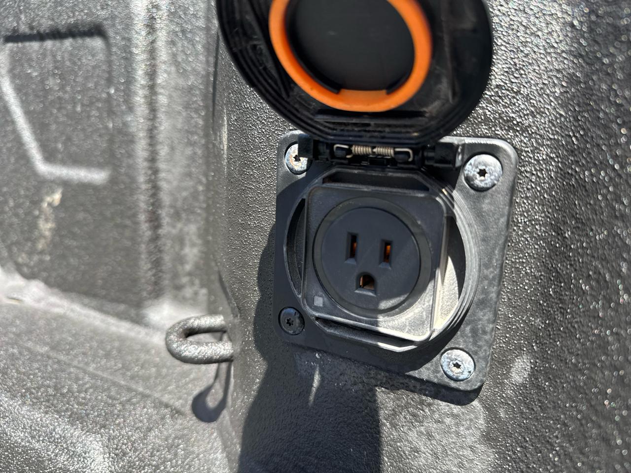 Chevrolet Silverado 1500 4WD Crew Cab 147" Custom Trail Boss 2023