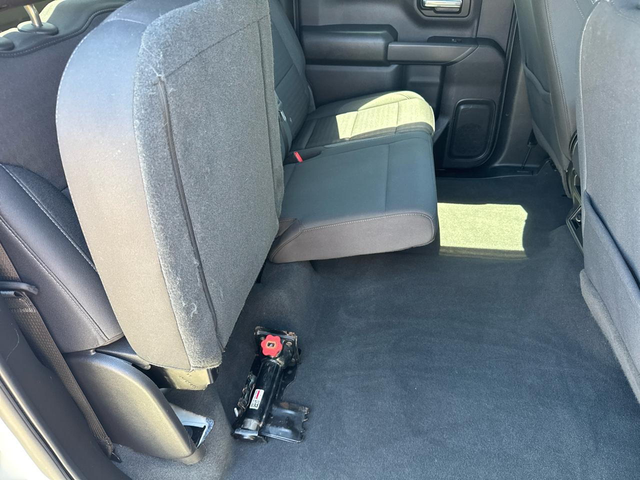 Chevrolet Silverado 1500 4WD Crew Cab 147" Custom Trail Boss 2023