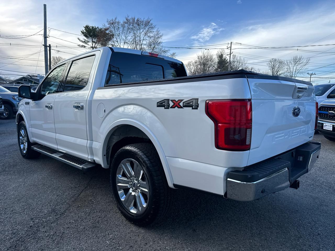 Ford F-150 4WD SuperCrew 139" Lariat 2018