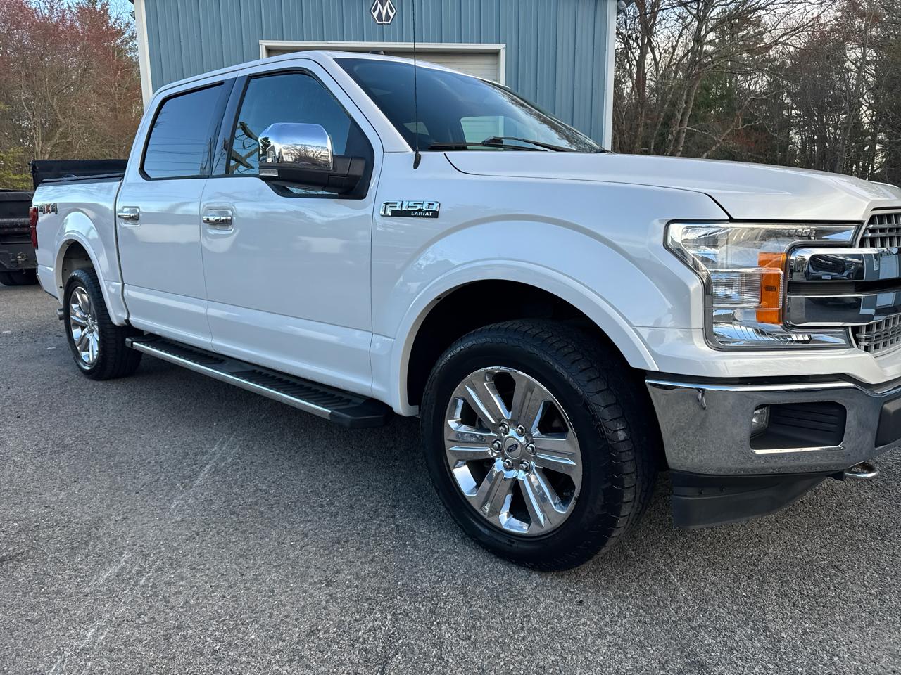Ford F-150 4WD SuperCrew 139" Lariat 2018