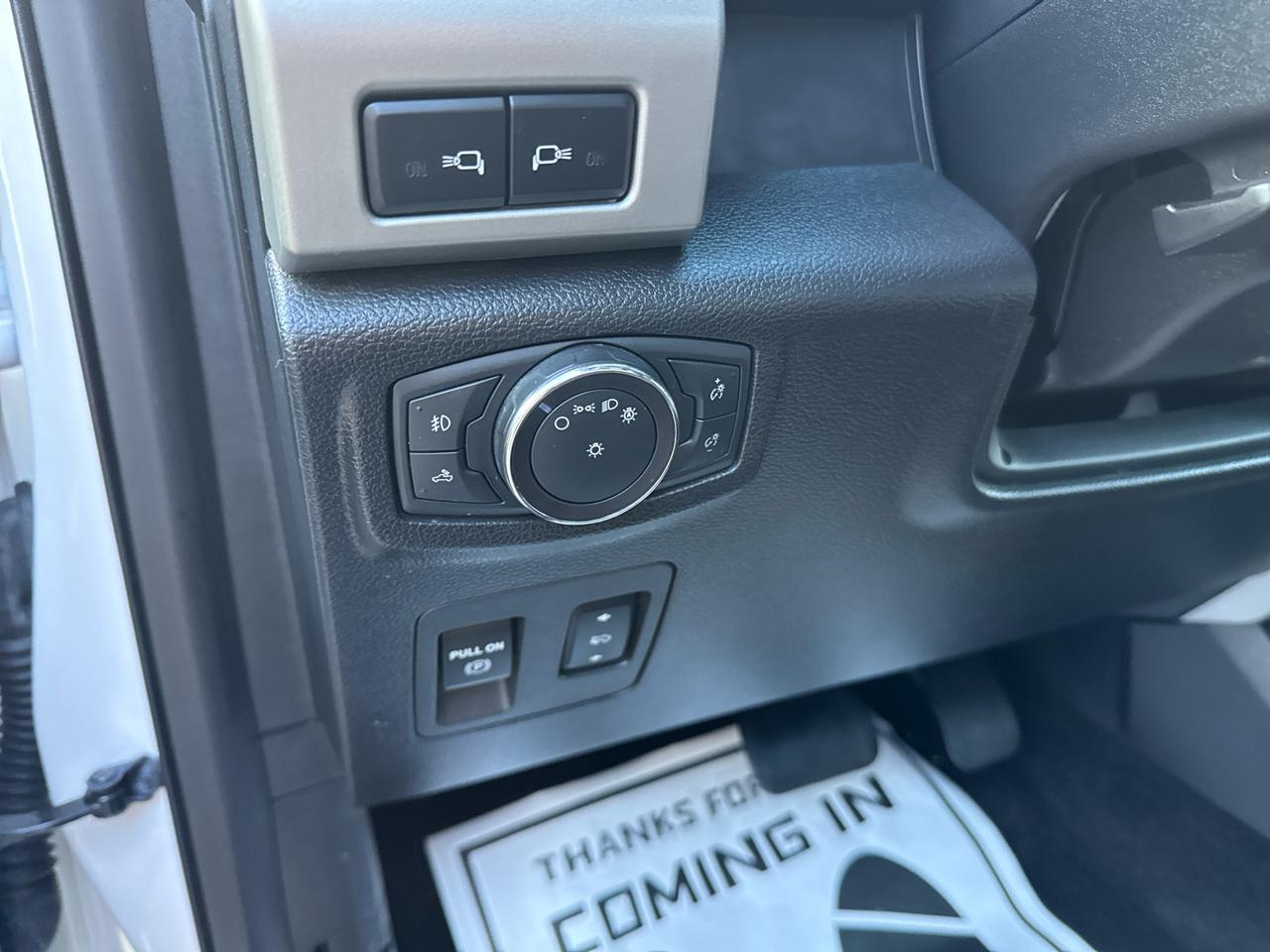 Ford F-150 4WD SuperCrew 139" Lariat 2018