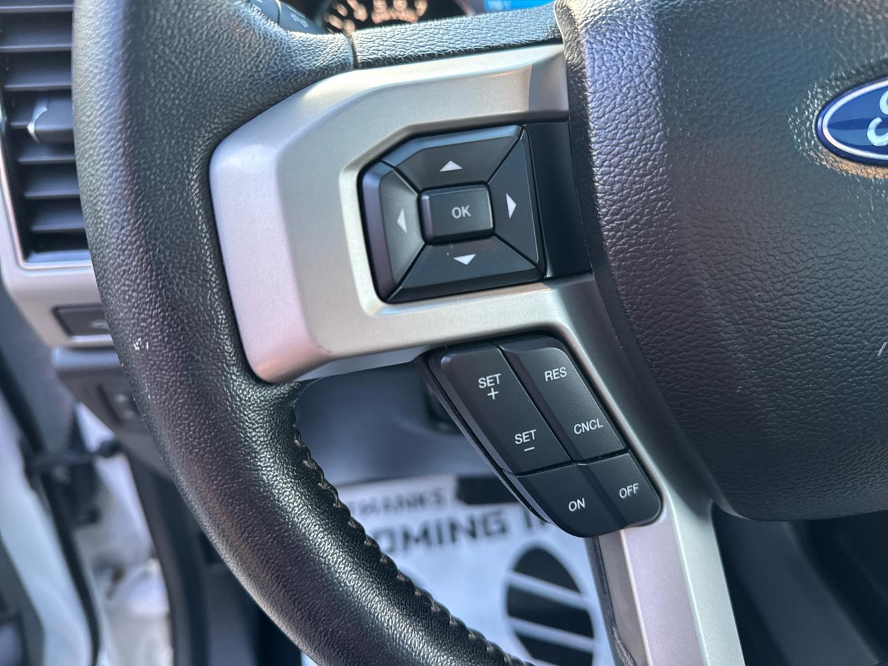 Ford F-150 4WD SuperCrew 139" Lariat 2018