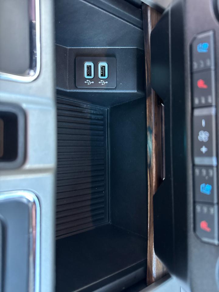 Ford F-150 4WD SuperCrew 139" Lariat 2018