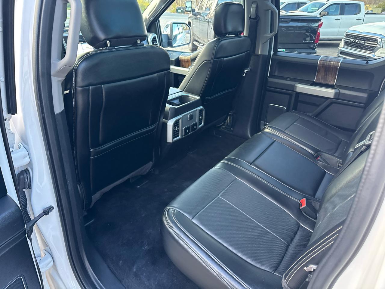 Ford F-150 4WD SuperCrew 139" Lariat 2018