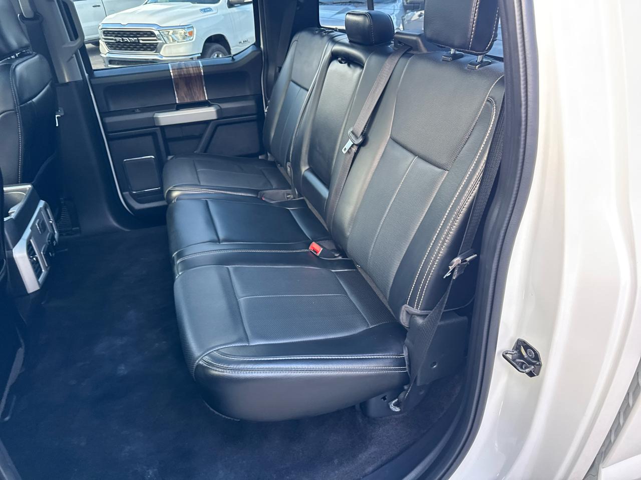 Ford F-150 4WD SuperCrew 139" Lariat 2018