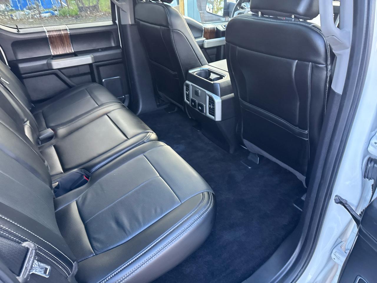 Ford F-150 4WD SuperCrew 139" Lariat 2018