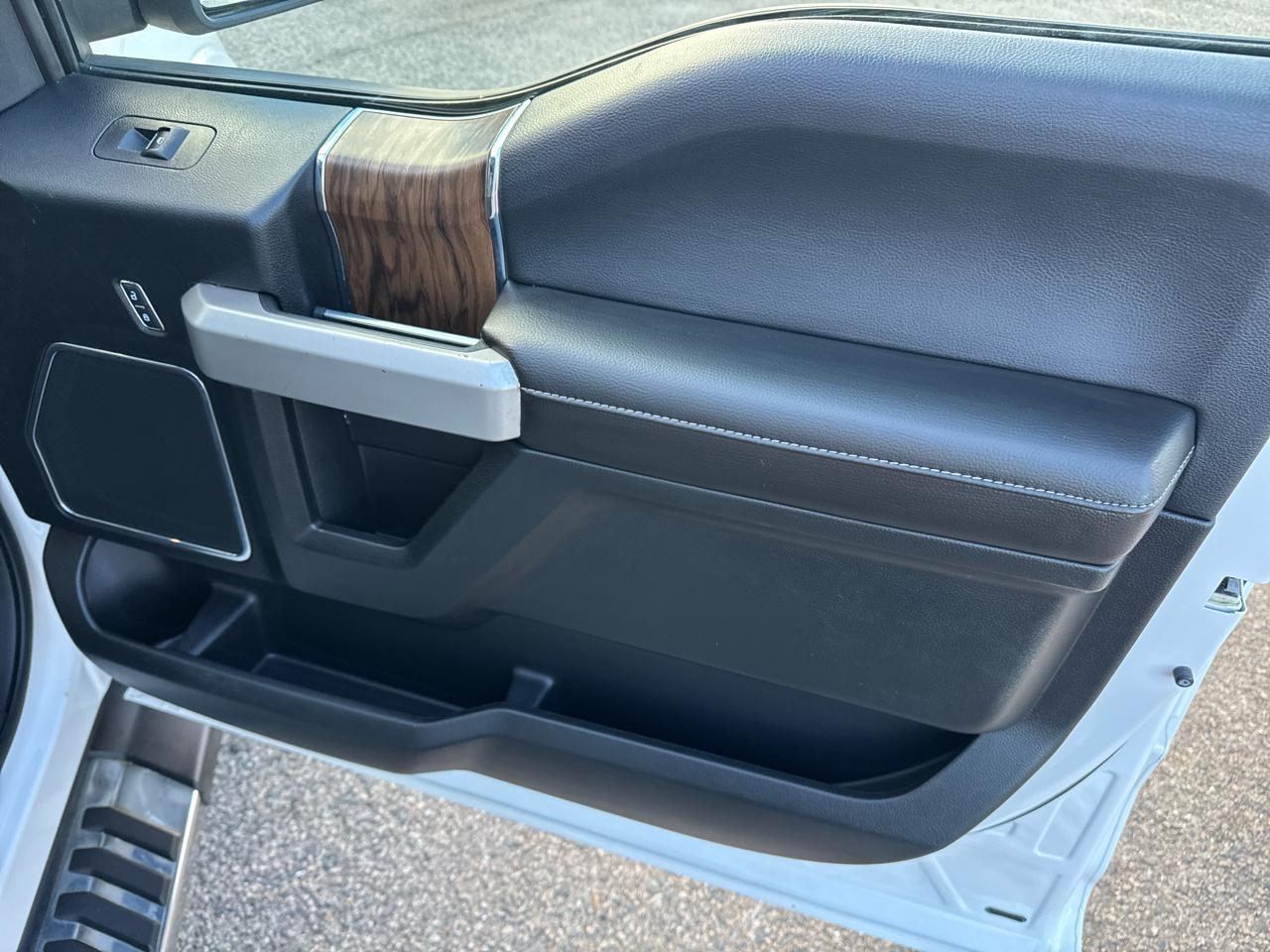 Ford F-150 4WD SuperCrew 139" Lariat 2018