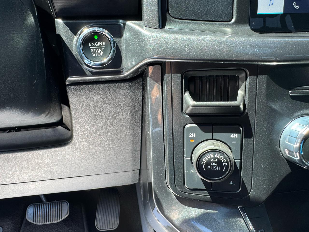 Ford F-150 4WD SuperCrew 157" XLT 2023