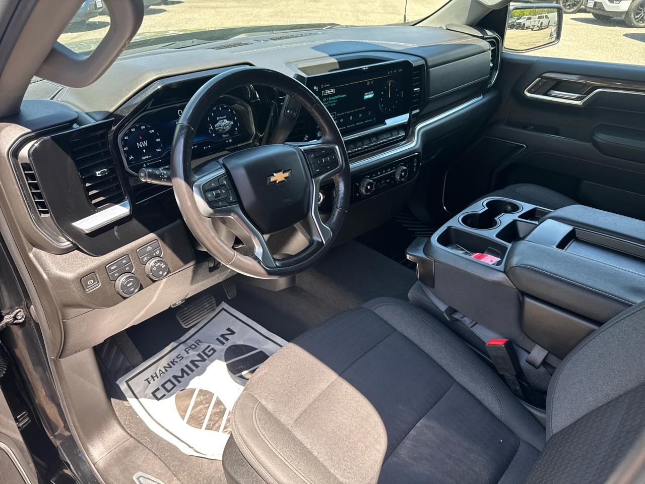 Chevrolet Silverado 1500 1LT Crew Cab 4WD 2022