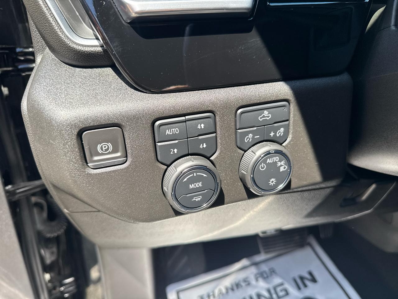 Chevrolet Silverado 1500 1LT Crew Cab 4WD 2022