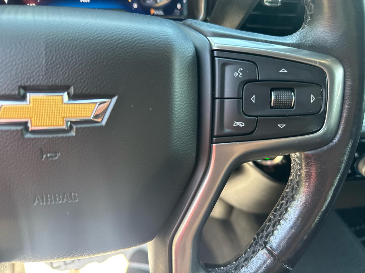 Chevrolet Silverado 1500 1LT Crew Cab 4WD 2022
