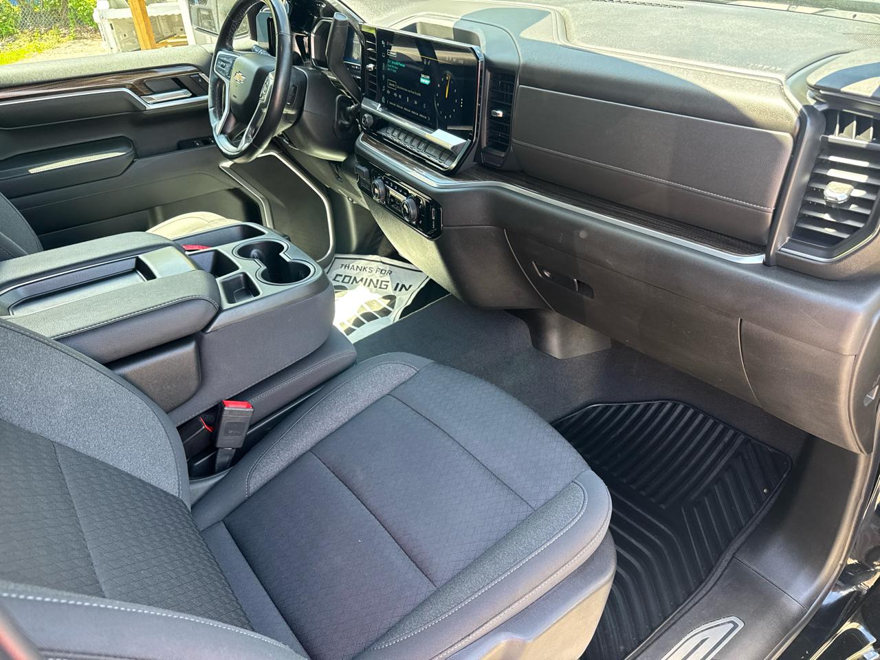 Chevrolet Silverado 1500 1LT Crew Cab 4WD 2022