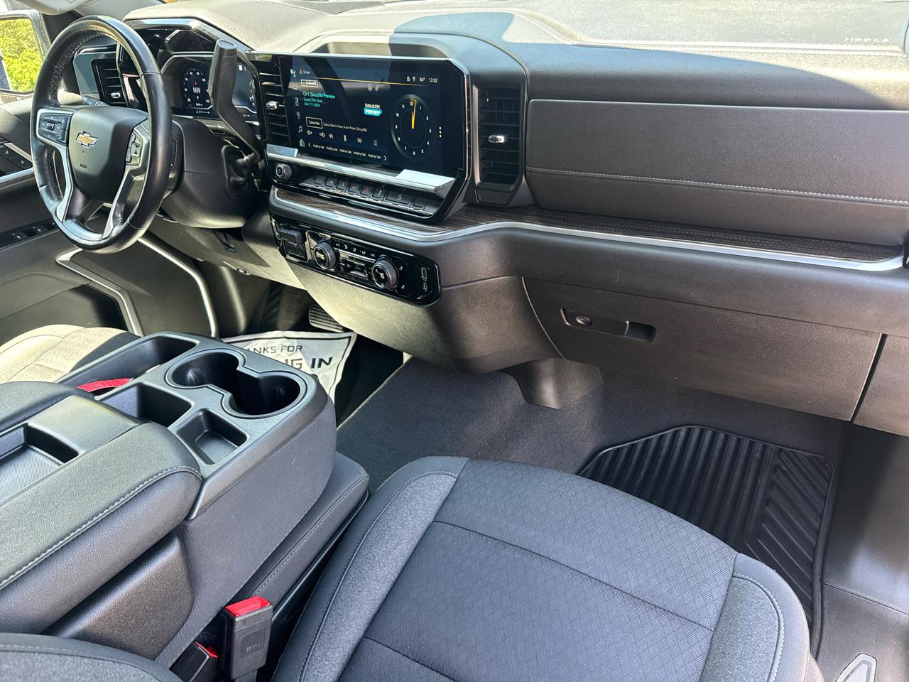 Chevrolet Silverado 1500 1LT Crew Cab 4WD 2022