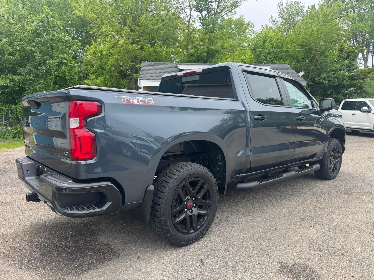 Chevrolet Silverado 1500 4WD Crew Cab 147" Custom Trail Boss 2021