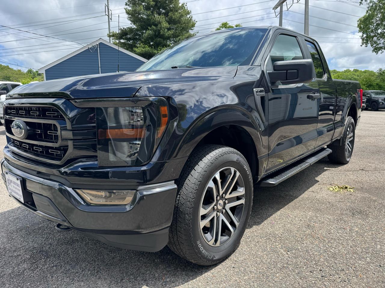 Ford F-150 4WD SuperCab 163" XL 2023