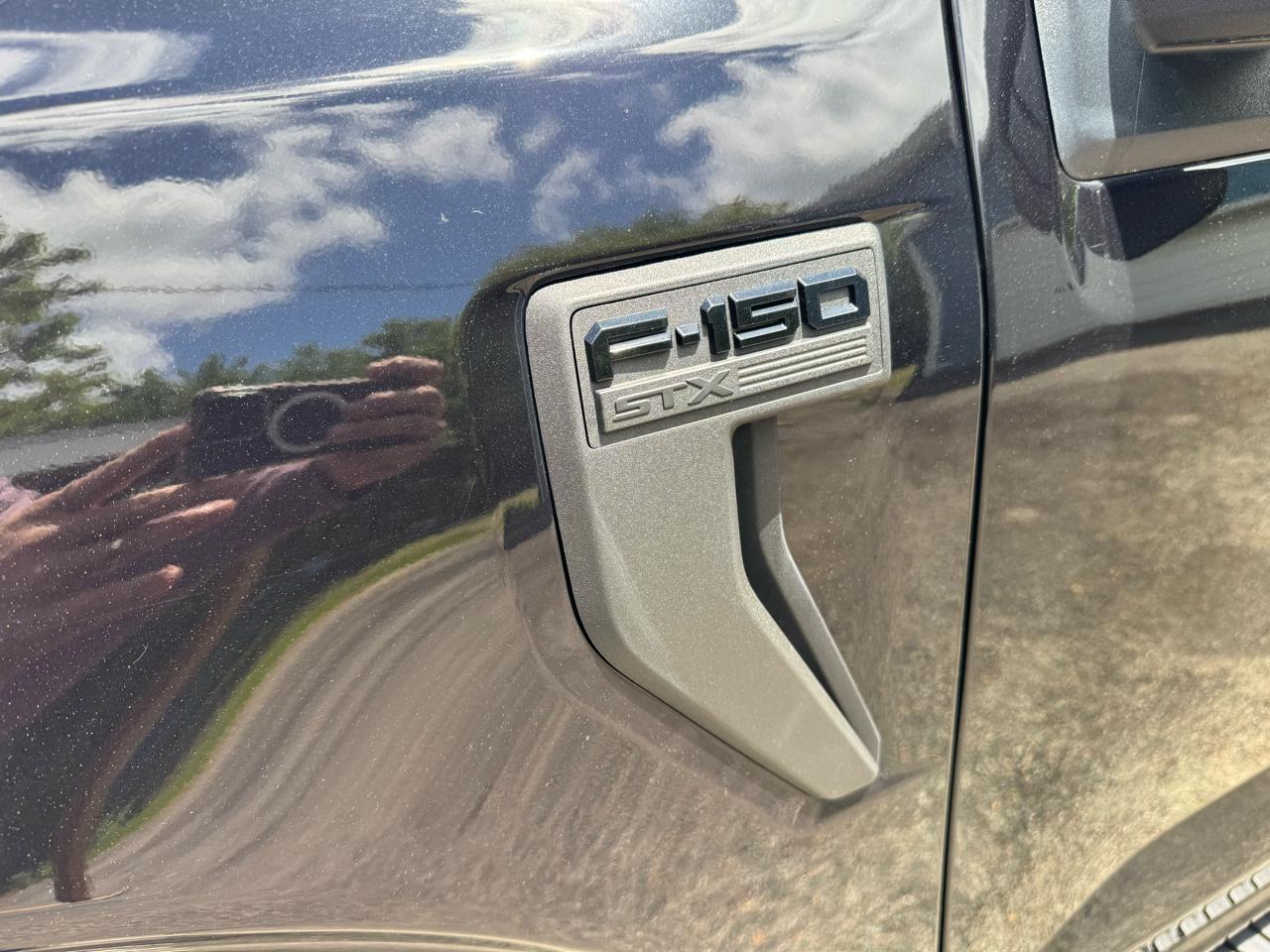 Ford F-150 4WD SuperCab 163" XL 2023