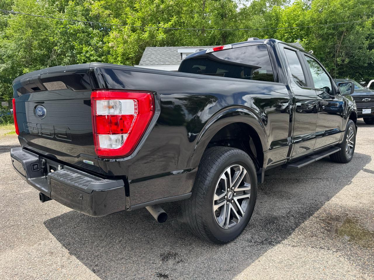 Ford F-150 4WD SuperCab 163" XL 2023