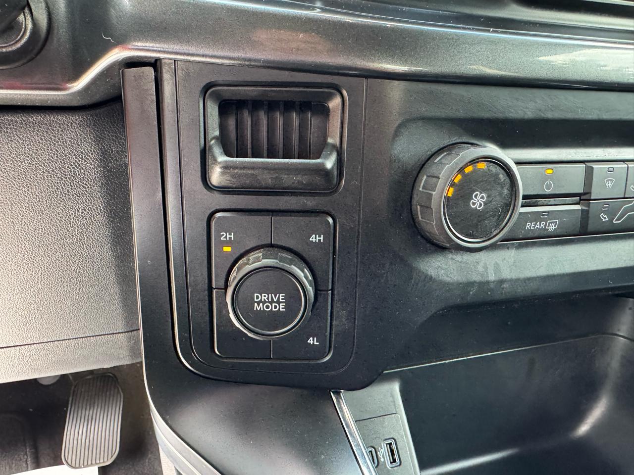 Ford F-150 4WD SuperCab 163" XL 2023