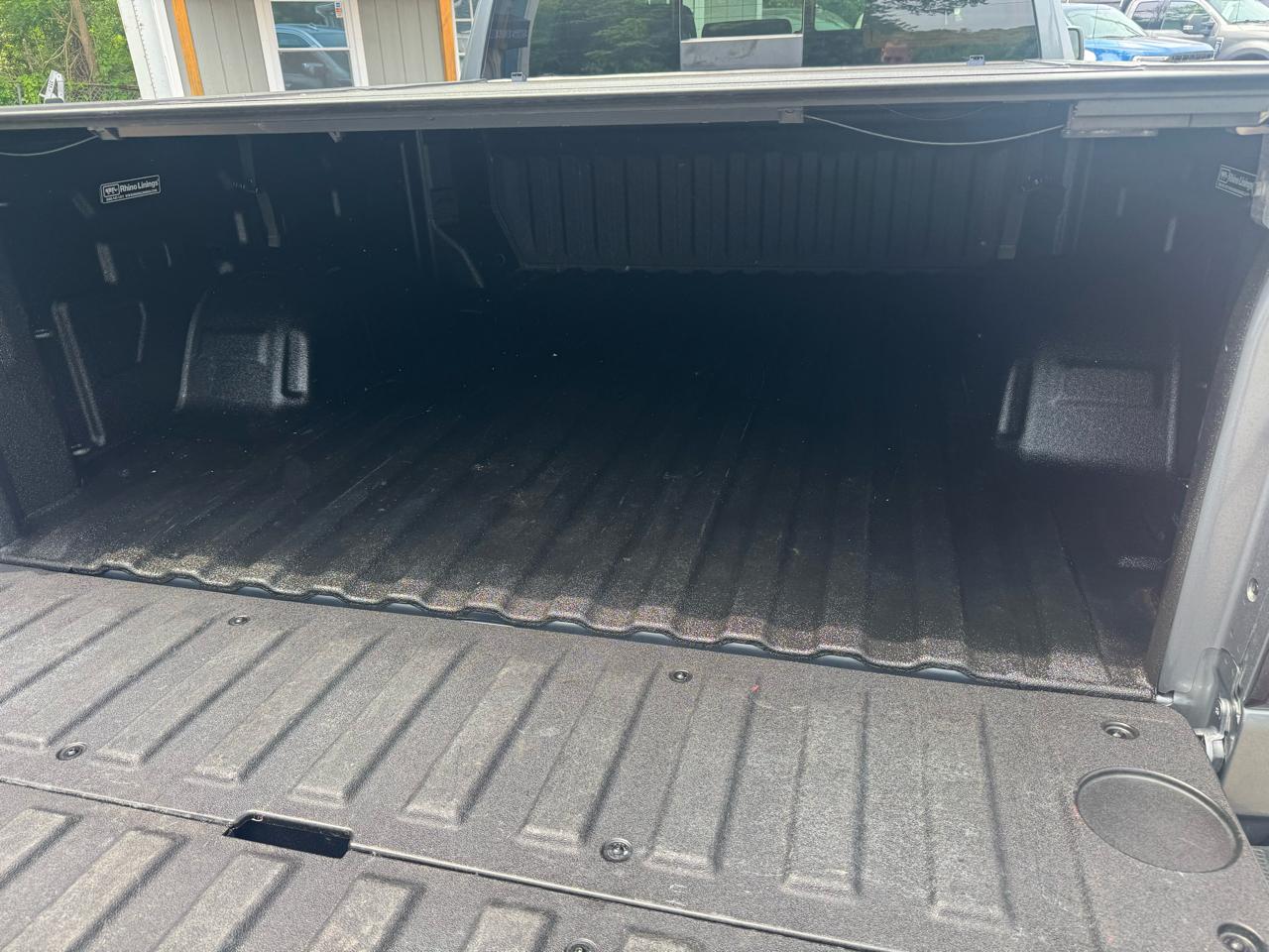 GMC Sierra 1500 4WD Double Cab 147" SLT 2019