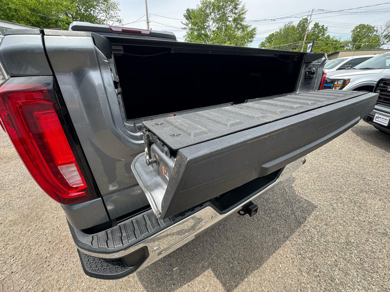 GMC Sierra 1500 4WD Double Cab 147" SLT 2019