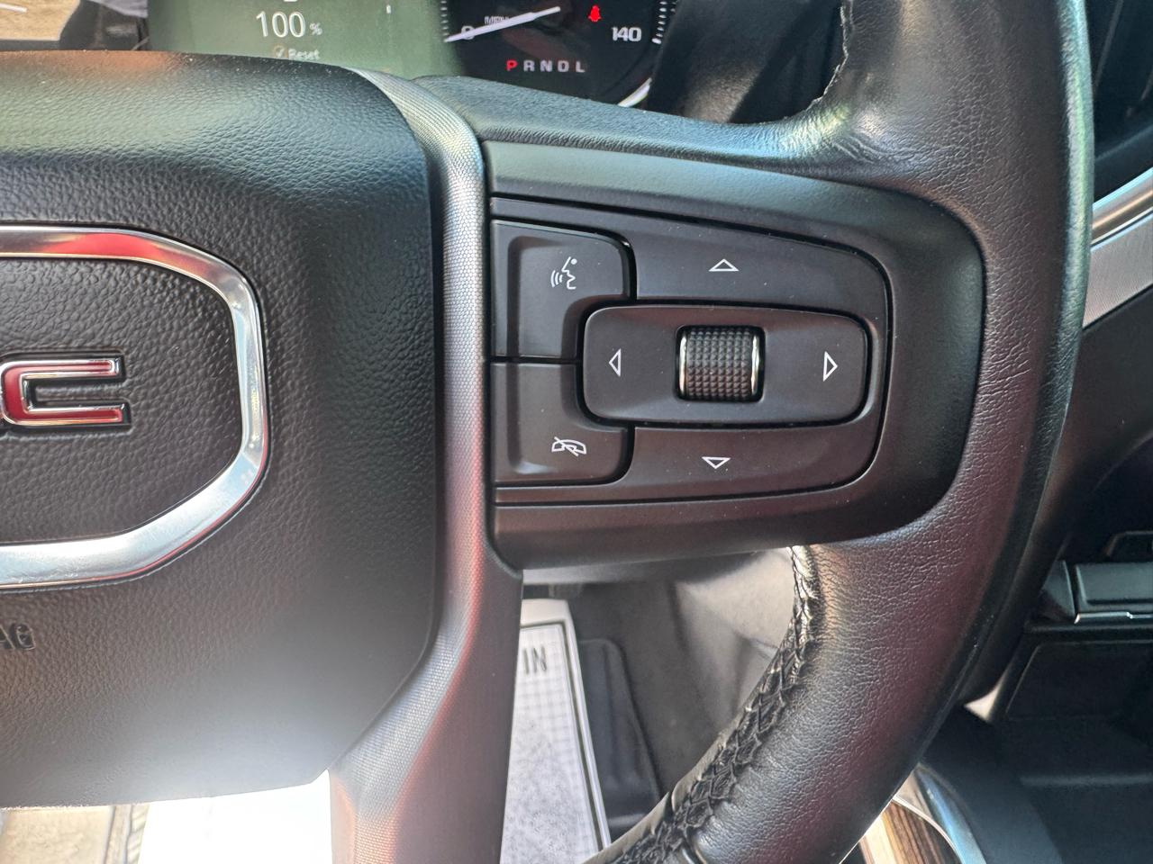 GMC Sierra 1500 Elevation Double Cab 4WD 2021