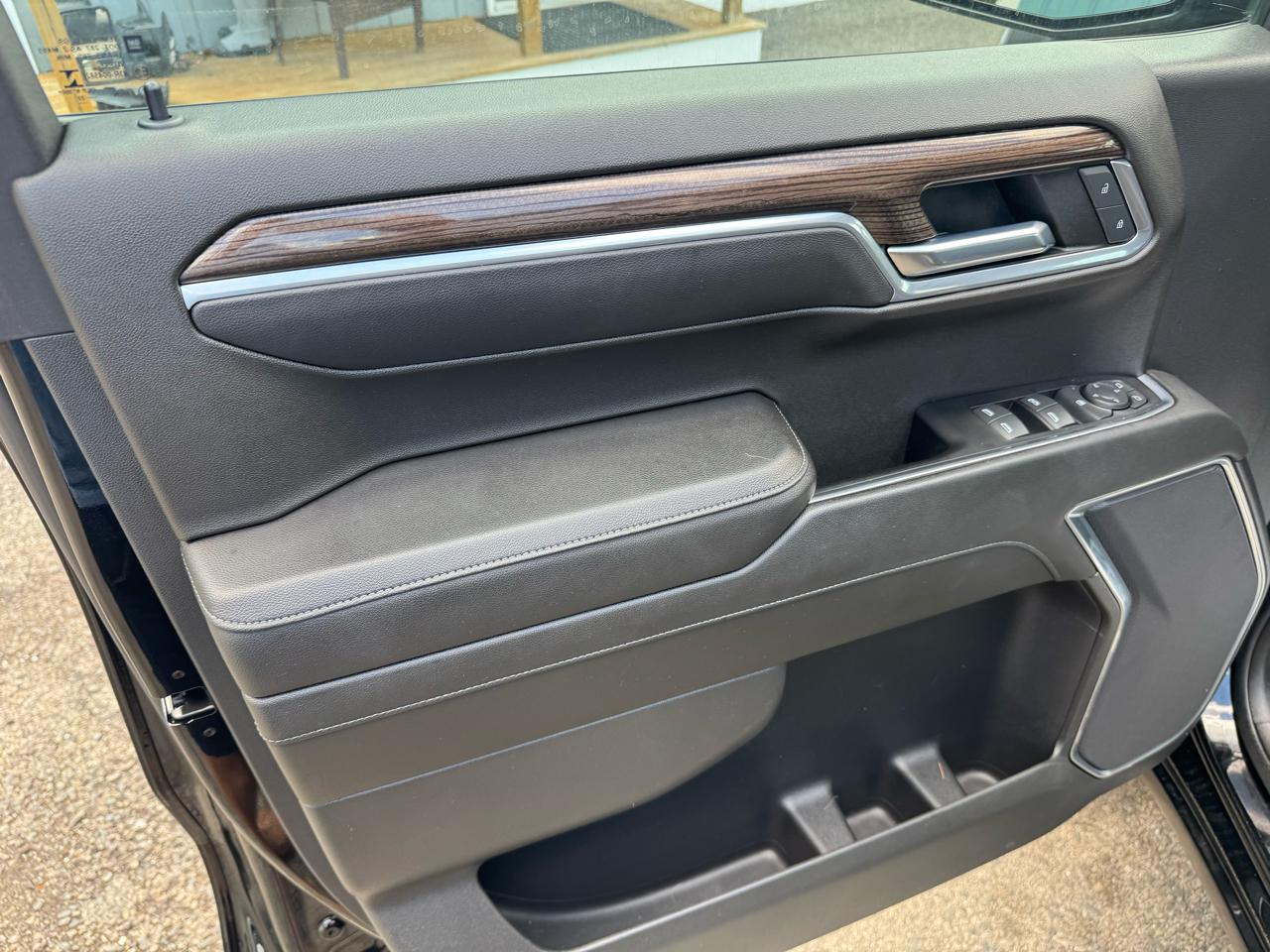 Chevrolet Silverado 1500 4WD Crew Cab 147" LT 2022