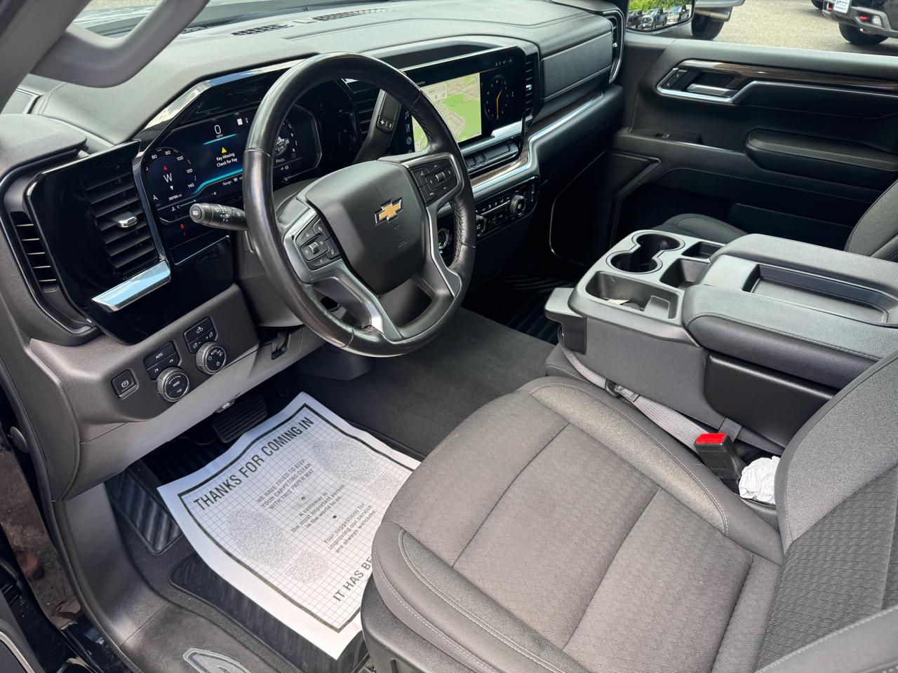 Chevrolet Silverado 1500 4WD Crew Cab 147" LT 2022
