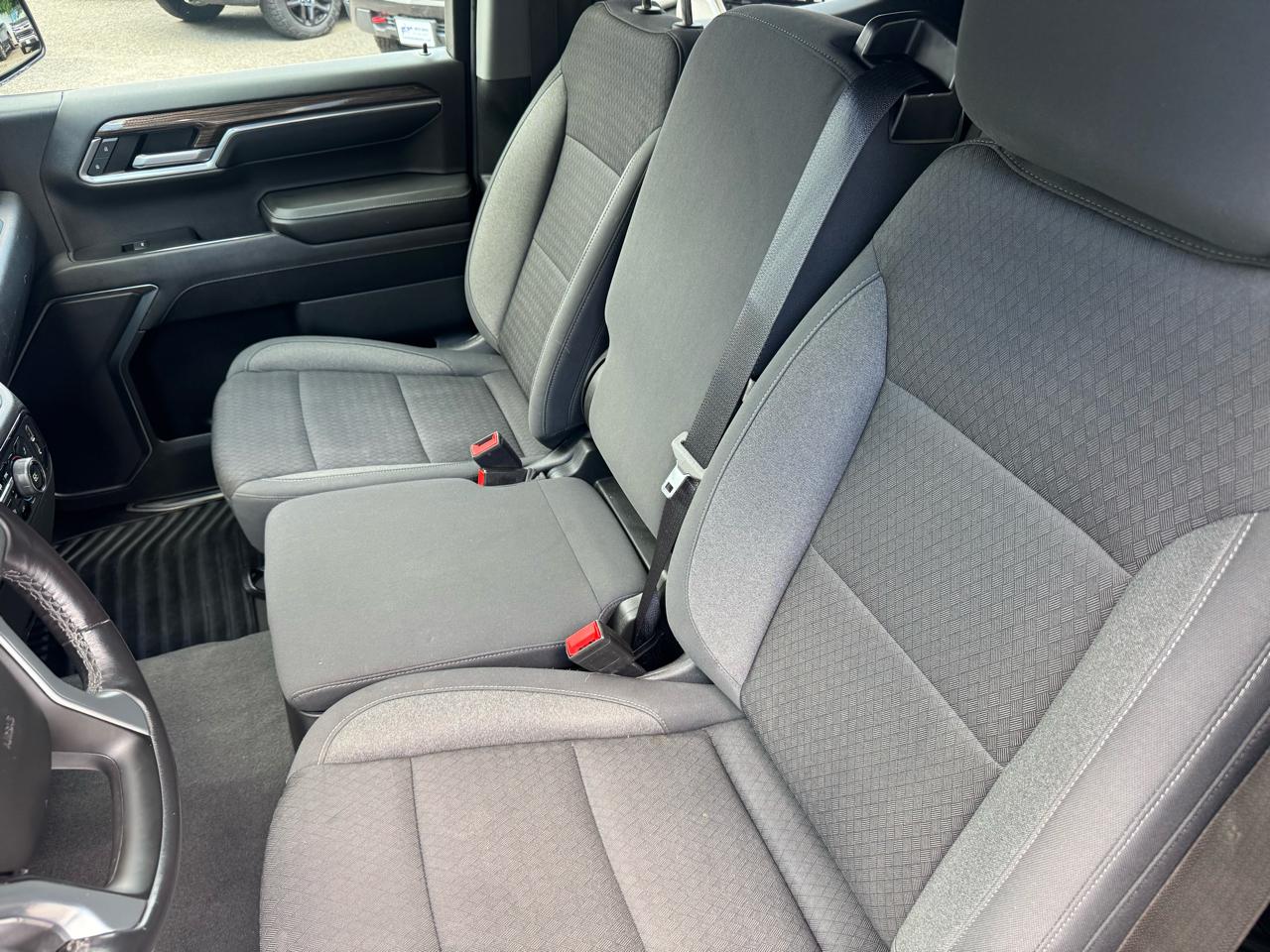 Chevrolet Silverado 1500 4WD Crew Cab 147" LT 2022