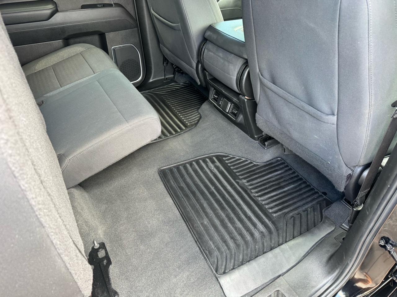 Chevrolet Silverado 1500 4WD Crew Cab 147" LT 2022