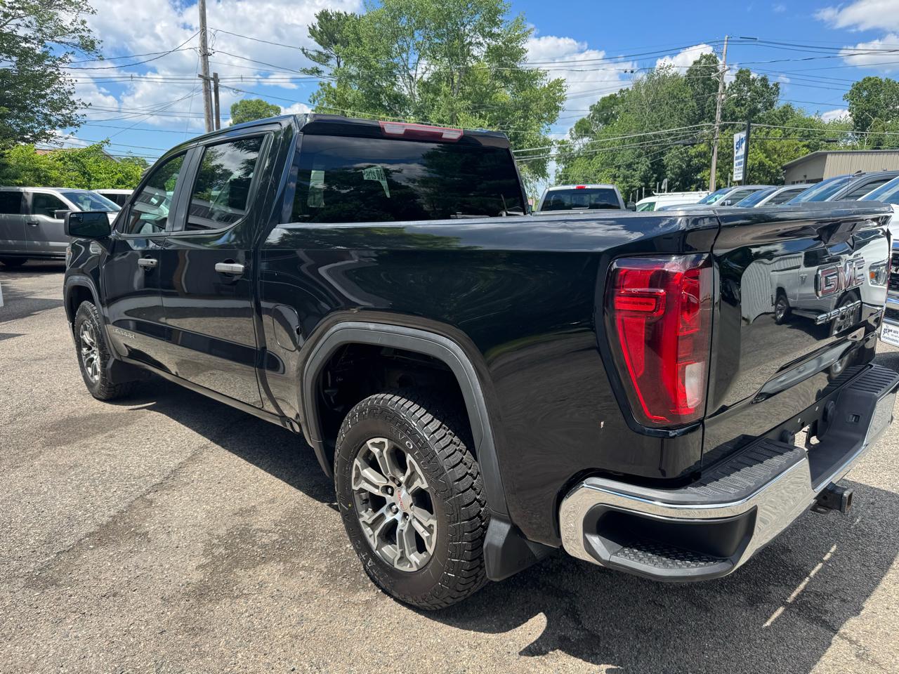 GMC Sierra 1500 4WD Crew Cab 147" 2020