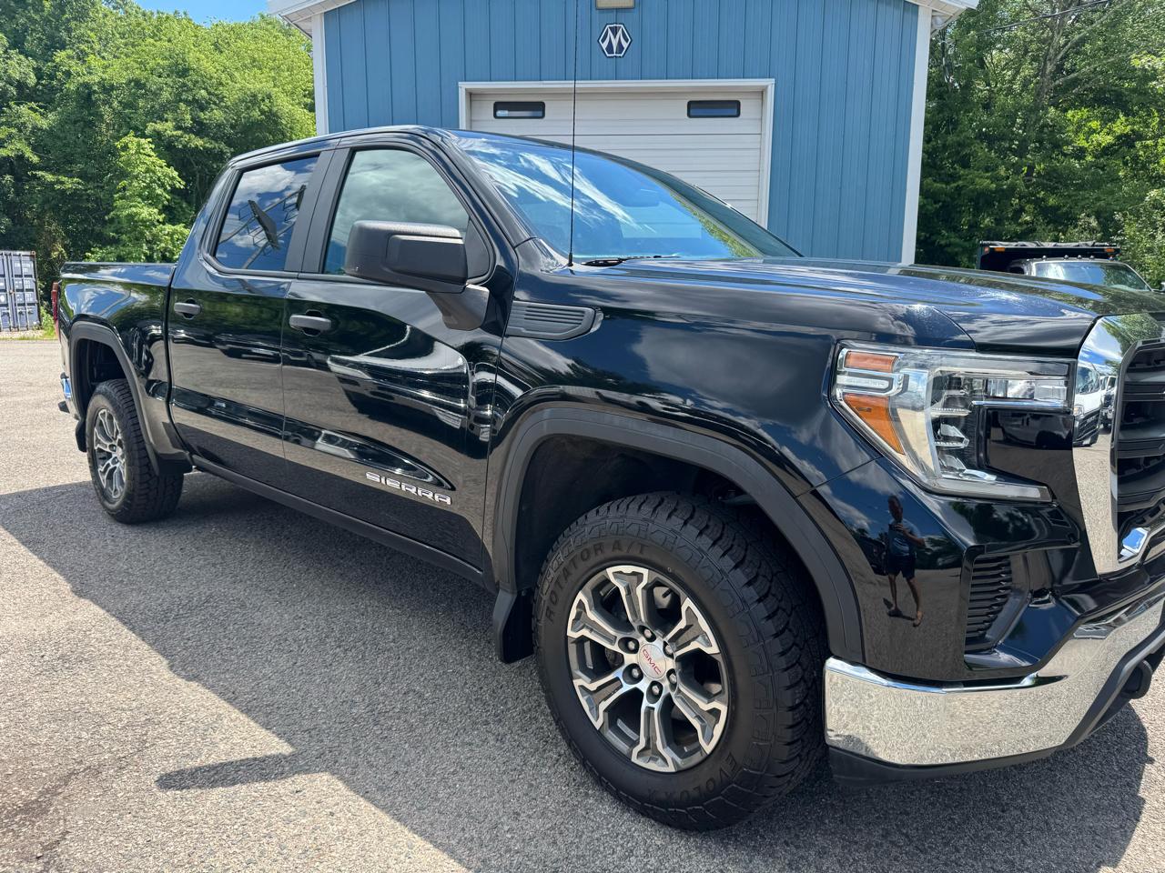 GMC Sierra 1500 4WD Crew Cab 147" 2020