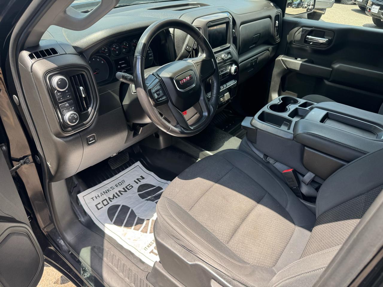GMC Sierra 1500 4WD Crew Cab 147" 2020
