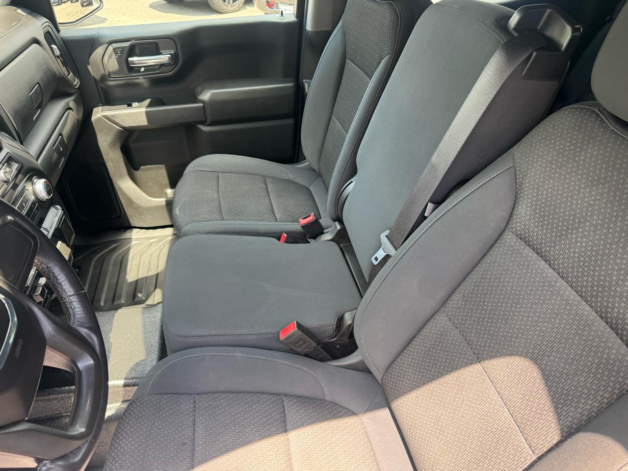 GMC Sierra 1500 4WD Crew Cab 147" 2020