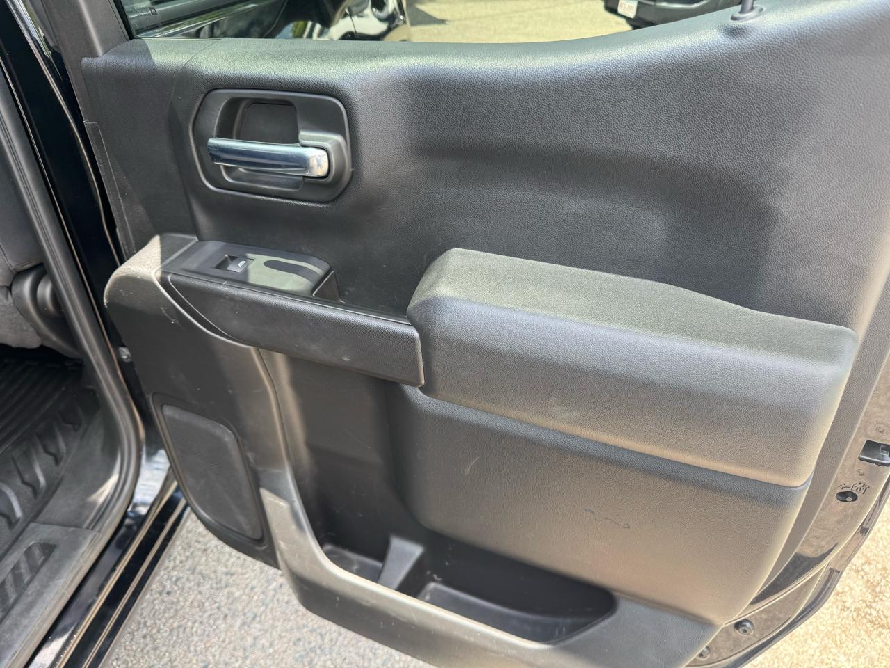 GMC Sierra 1500 4WD Crew Cab 147" 2020