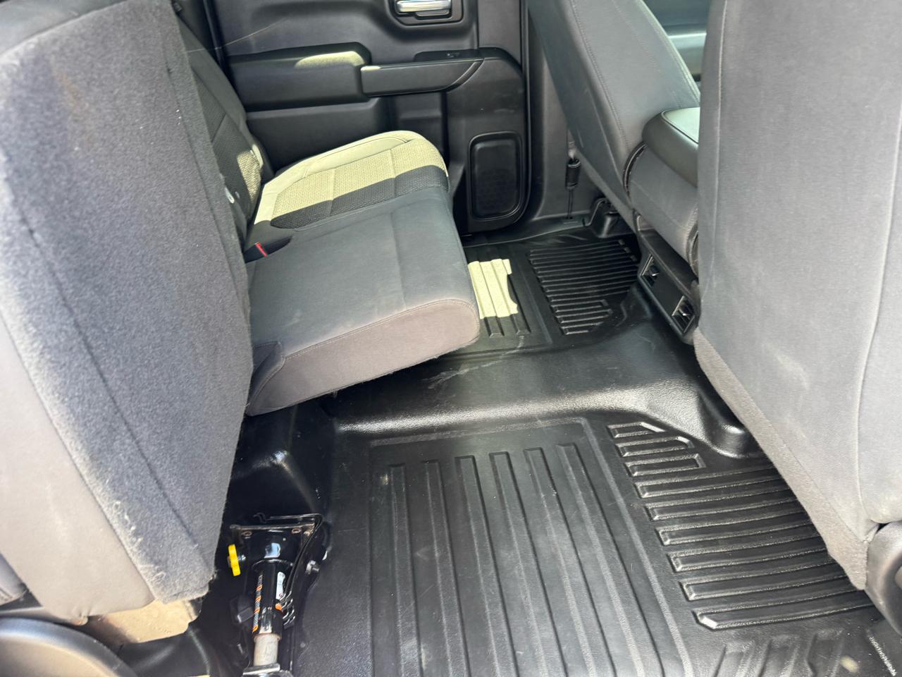 GMC Sierra 1500 4WD Crew Cab 147" 2020