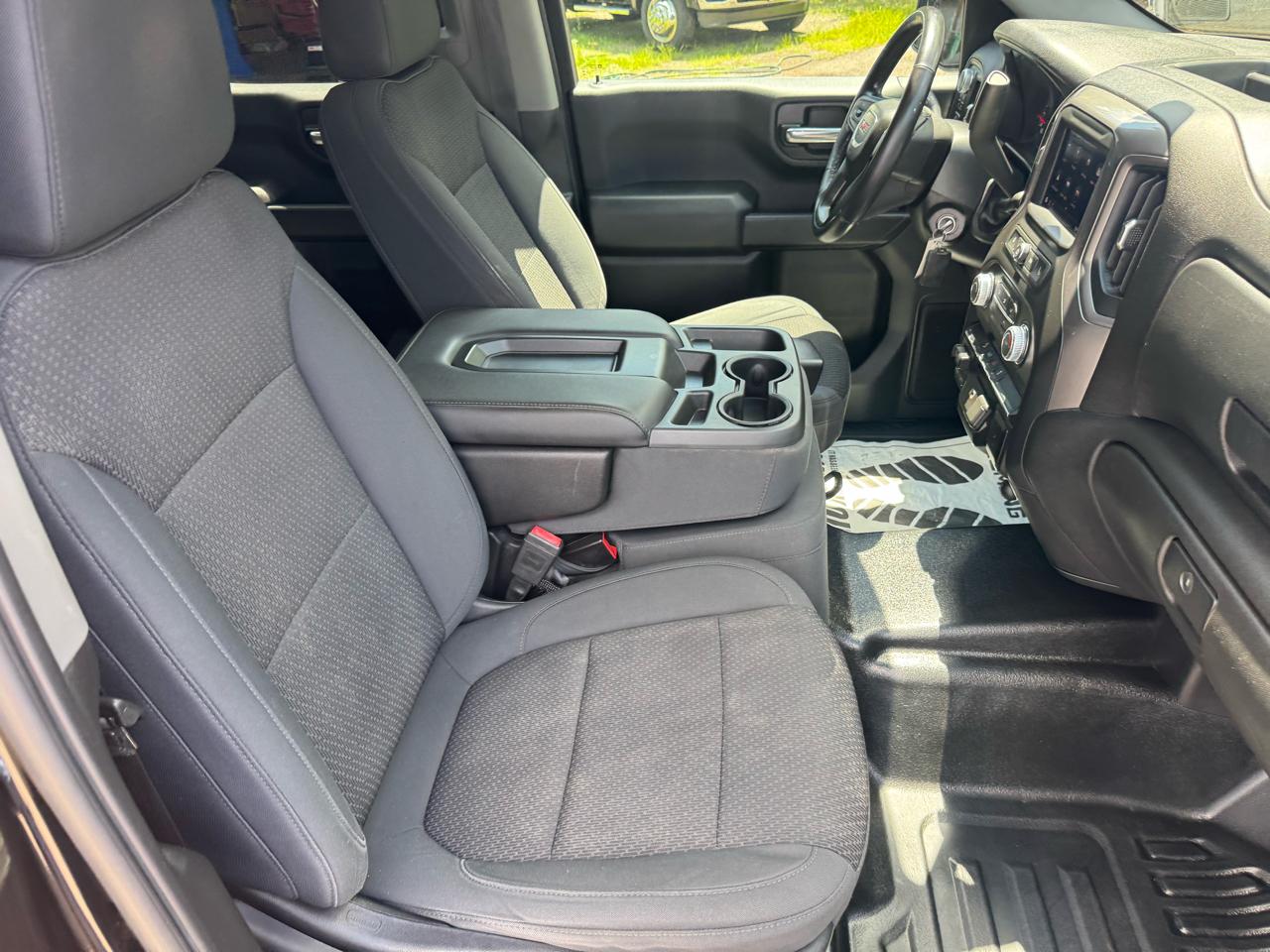 GMC Sierra 1500 4WD Crew Cab 147" 2020