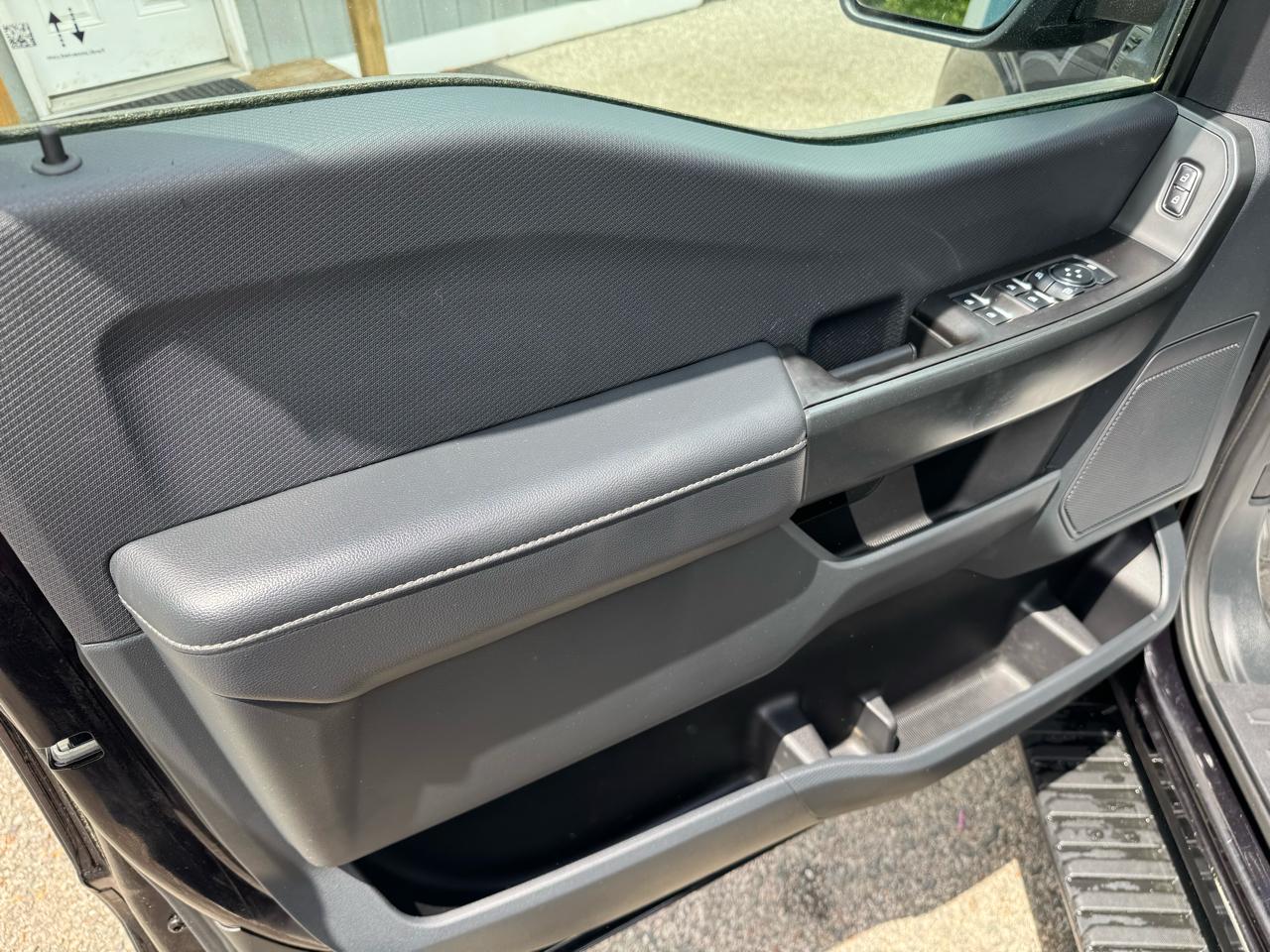 Ford F-150 4WD SuperCab 163" XL 2023