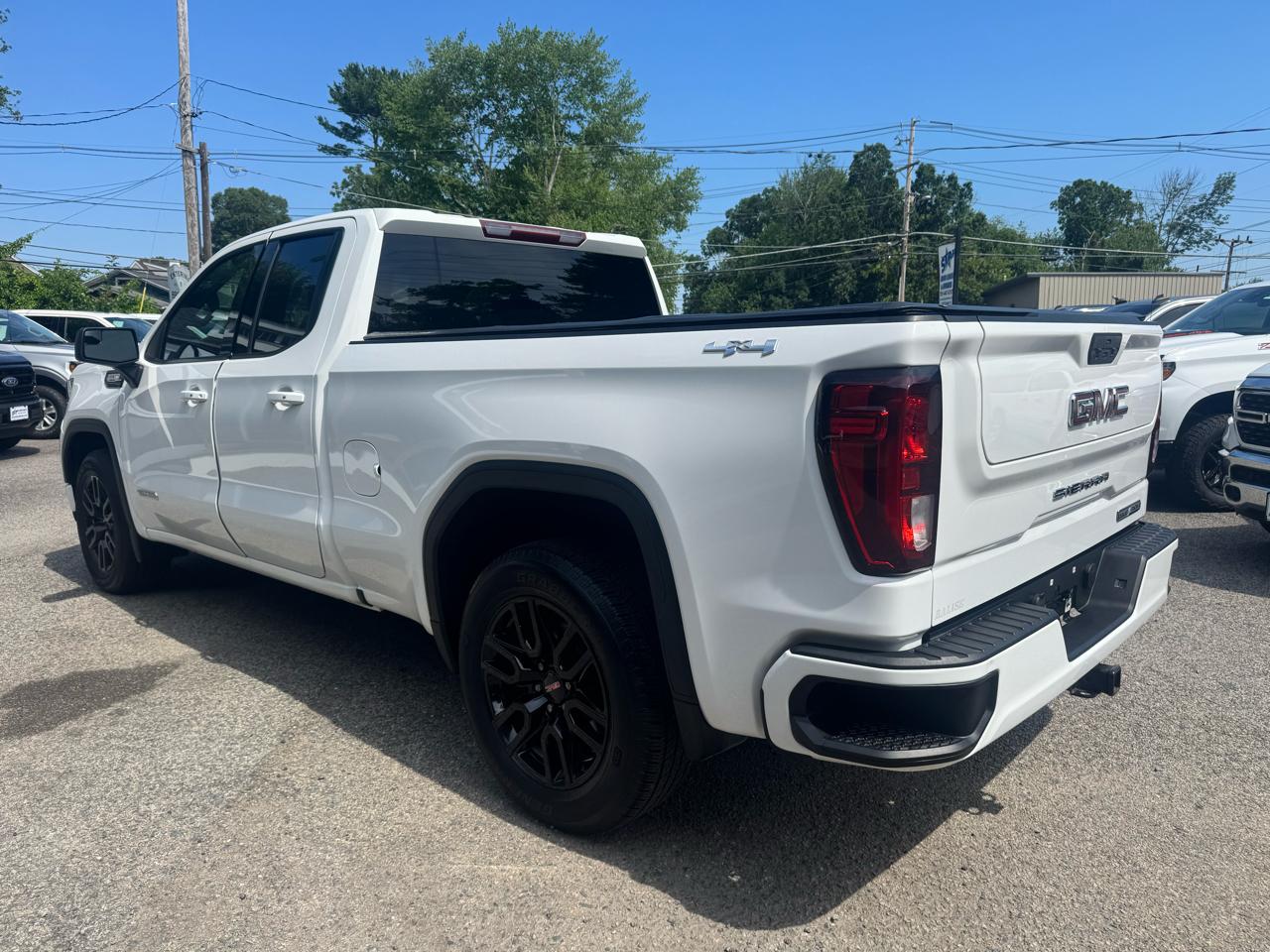 GMC Sierra 1500 Limited Elevation Double Cab 4WD 2022